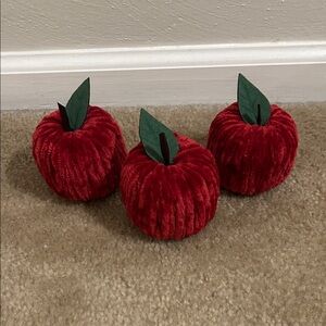 LAST SET! Red Velvet-like Apple Decor Set